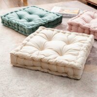 Coussin de sol carré tendance en velours