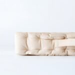 Coussin de sol carré tendance en velours
