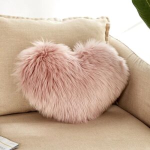 Coussin cœur rose poudré