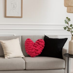 Coussin tricoté cœur rose