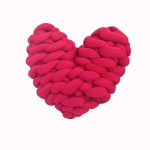 Coussin tricoté cœur rose